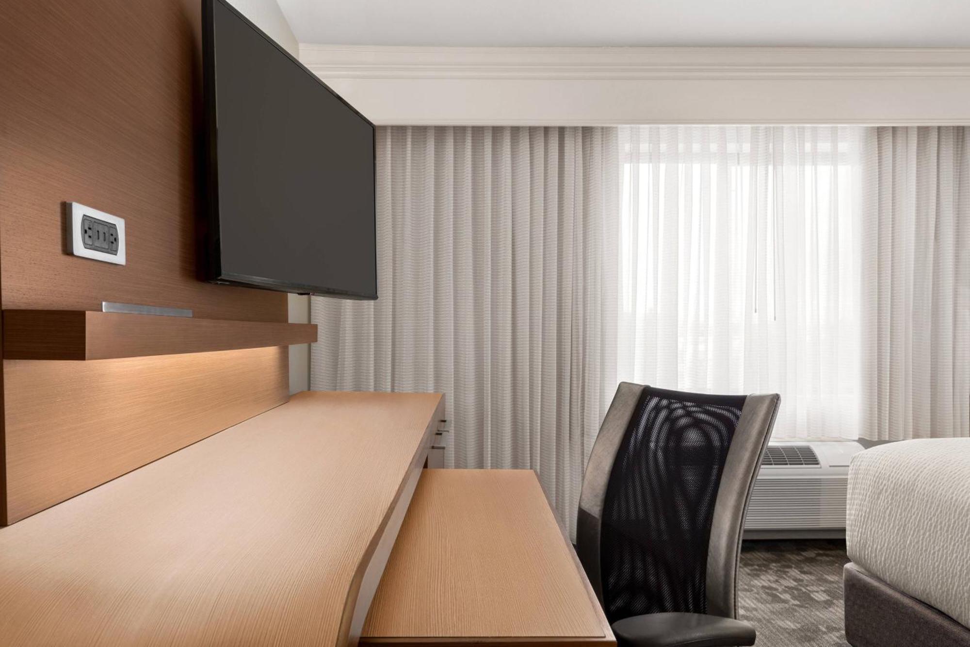 คอร์ทยาร์ด ปาล์มเดล Hotel พาล์มเดล ภายนอก รูปภาพ